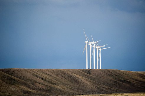 20120808-wind-turbines-wyoming.jpg.492x0_q85_crop-smart