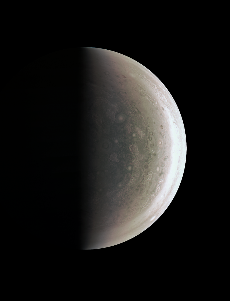 First Jupiter Juno Flyby Produces Jovian Images Never Seen Before