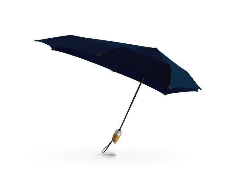 Gizmos & Gadgets: A Stormproof Umbrella Designed by a Dutch Windsurfer