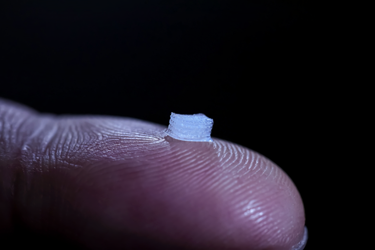 3D Printed Devices Could Help to Create a Living Bridge to Restore Spinal Cord Injuries