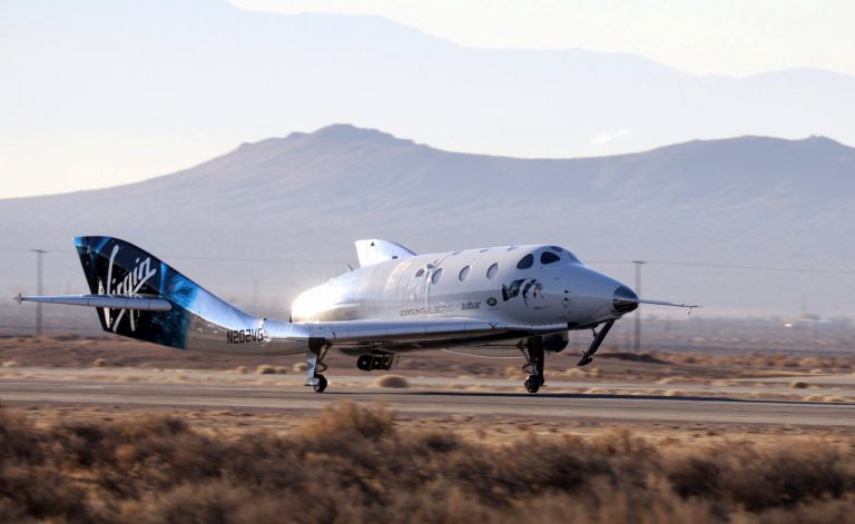 Richard Branson Finally Sees SpaceShipTwo Reach the Edge of Space
