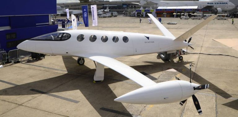 At the Paris Air Show Climate Change Action Creates a Call for Aircraft Not Powered by Fossil Fuels