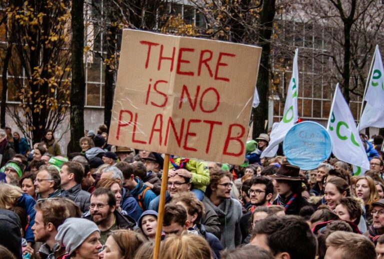Scientists No Longer Staying in the Background as They Fight to Get Pollution and Climate Change Addressed