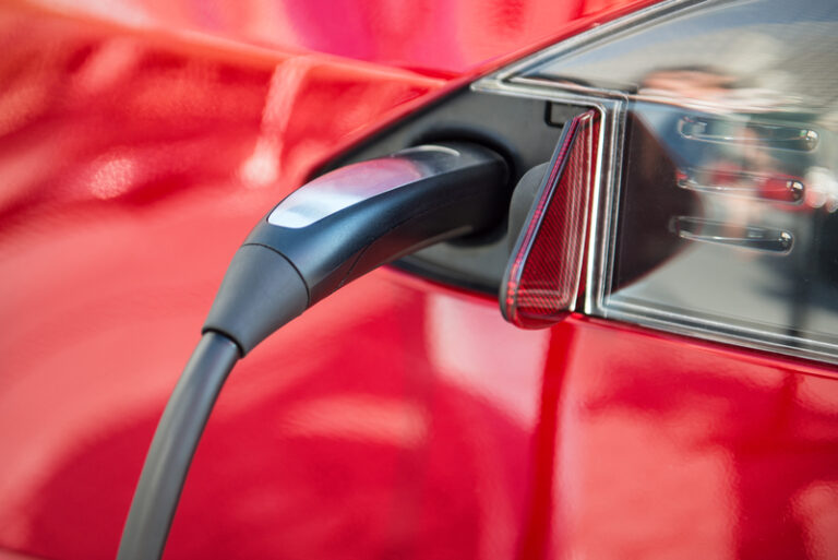 Battery News: Faster, More Durable and Cheaper