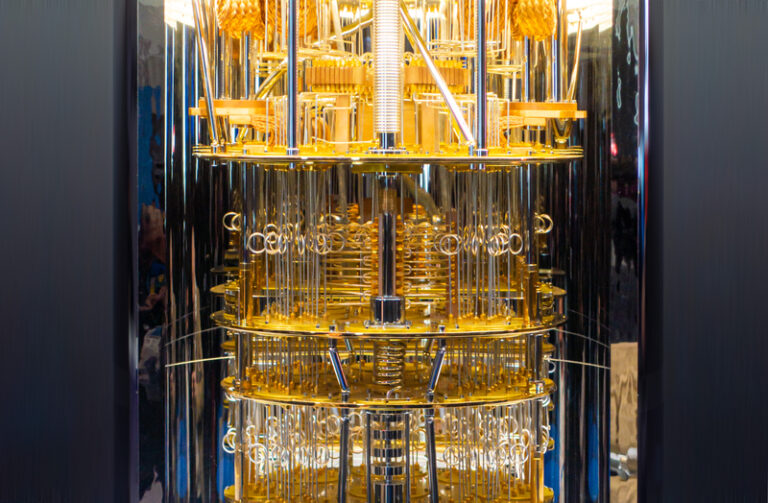 Quantum Computers Closer to an Everyday Reality