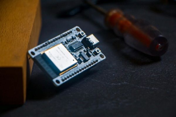 Embedded Controllers Are Critical to 21st Century Devices – Part 1